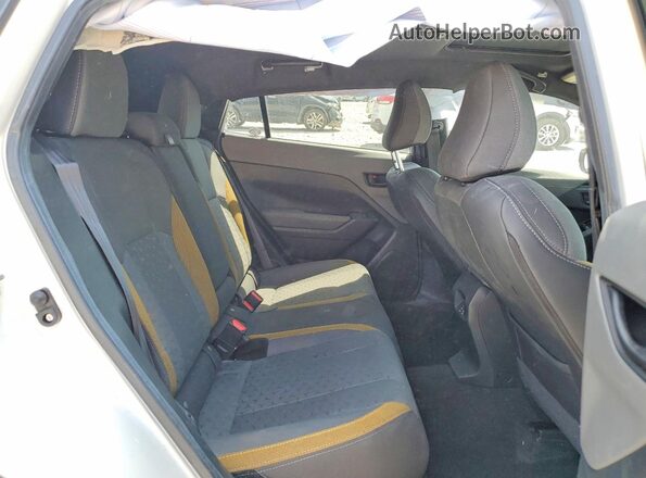 4S4GUHF61R3779834 2024 SUBARU CROSSTREK White Widok wnętrza z tyłu