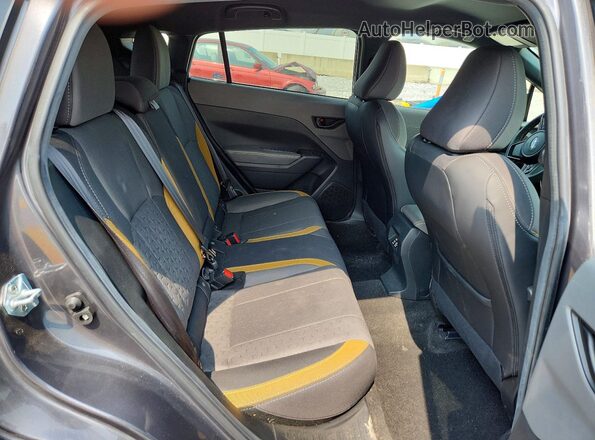 4S4GUHF63S3719656 2025 SUBARU CROSSTREK Gray Widok wnętrza z tyłu