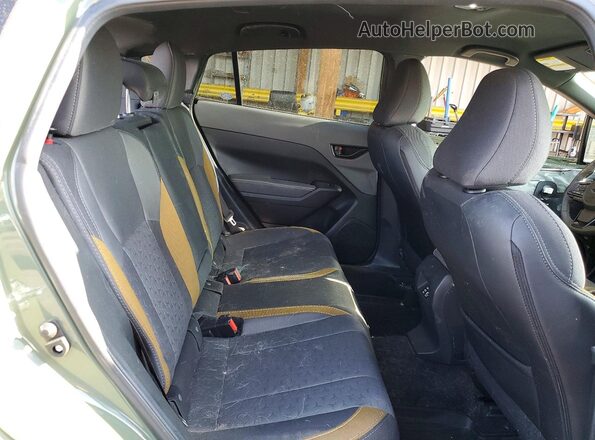 4S4GUHF66S3734068 2025 SUBARU CROSSTREK Green Rear seats view