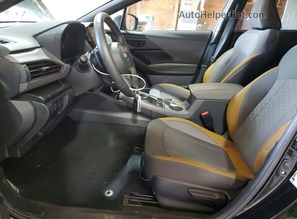 4S4GUHF69S3736364 2025 SUBARU CROSSTREK Black Вид салону спереду