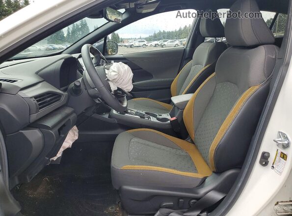4S4GUHF6XR3769769 2024 SUBARU CROSSTREK White წინა სალონის ხედი