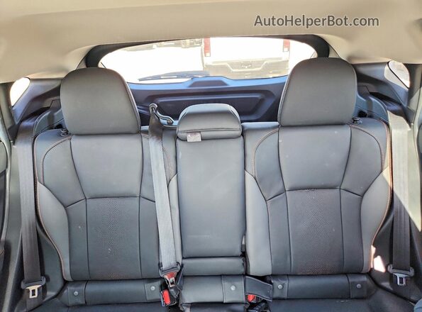 4S4GUHL62S3733455 2025 SUBARU CROSSTREK Silver უკანა სავარძლების ხედი
