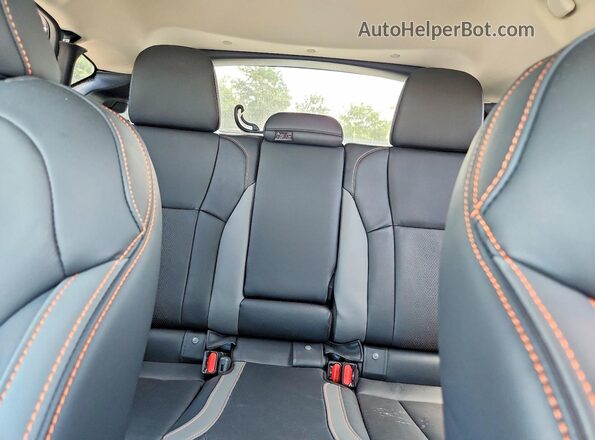 4S4GUHM63R3823416 2024 SUBARU CROSSTREK Blue Widok tylnych siedzeń