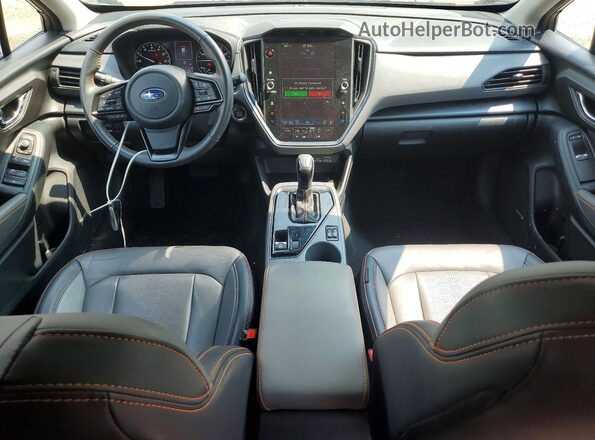 4S4GUHM65S3739152 2025 SUBARU CROSSTREK Gray Առջևի վահանակի տեսք