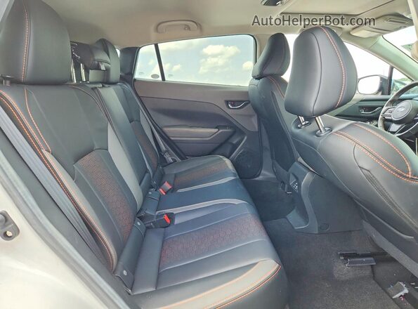 4S4GUHM69S3703111 2025 SUBARU CROSSTREK Белый Вид задней части салона