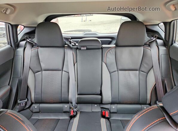 4S4GUHM69T3786704 2026 SUBARU CROSSTREK Charcoal უკანა სავარძლების ხედი