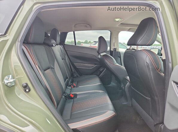 4S4GUHN6XS3769102 2025 SUBARU CROSSTREK Green Սալոնի հետևի տեսք