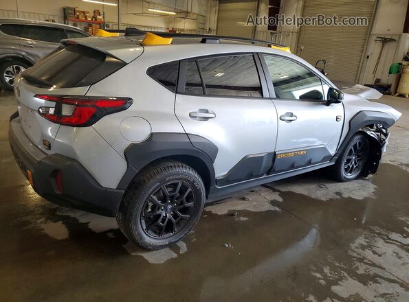 4S4GUHT63R3782321 2024 SUBARU CROSSTREK Silver Rear right