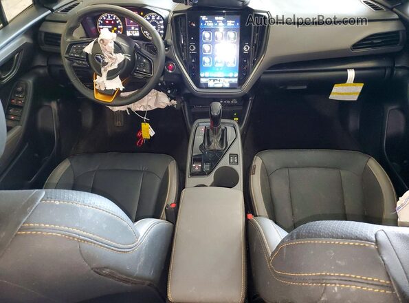 4S4GUHT63R3782321 2024 SUBARU CROSSTREK Silver Dashboard view