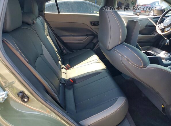 4S4GUHT66S3772694 2025 SUBARU CROSSTREK Green Вид задньої частини салону