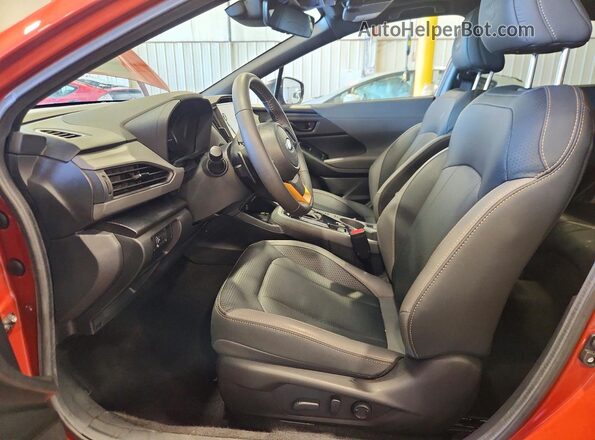 4S4GUHU61S3750553 2025 SUBARU CROSSTREK Orange Вид салону спереду