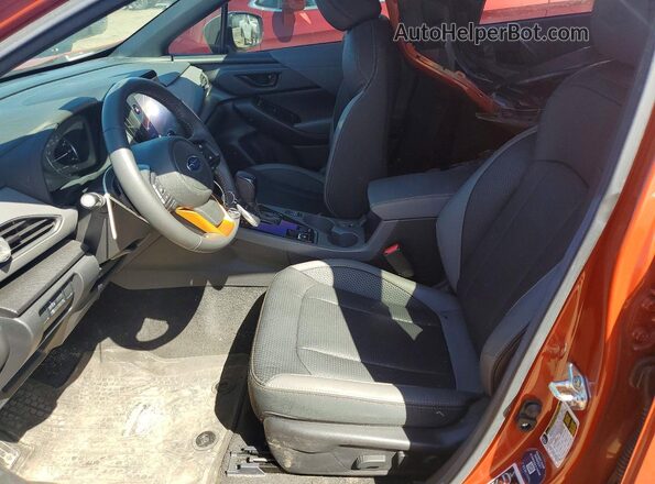 4S4GUHU62S3746866 2025 SUBARU CROSSTREK Orange Вид салону спереду