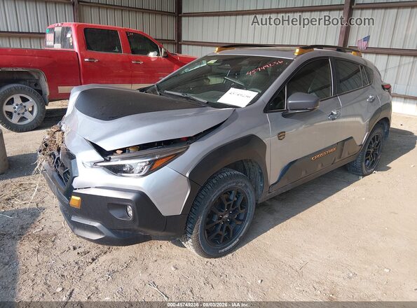 4S4GUHU64S3700519 2025 SUBARU CROSSTREK Silver Przód lewy