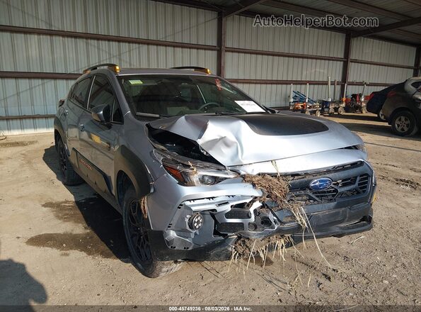 4S4GUHU64S3700519 2025 SUBARU CROSSTREK Silver Widok z przodu