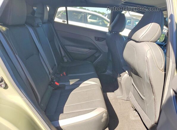 4S4GUHU68R3778053 2024 SUBARU CROSSTREK Green Widok wnętrza z tyłu