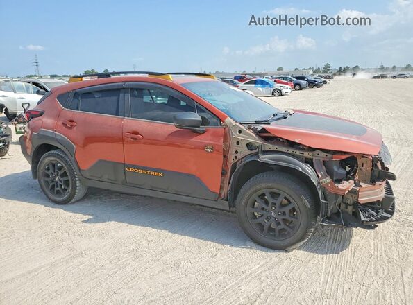 4S4GUHU6XR3822778 2024 SUBARU CROSSTREK Оранжевый Передняя правая четверть