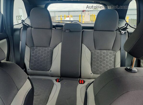 4S4SLDA6XT3008776 2026 SUBARU FORESTER White Vista de los asientos traseros