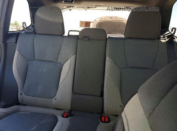 4S4SLDD65T3021561 2026 SUBARU FORESTER White Rear seats view