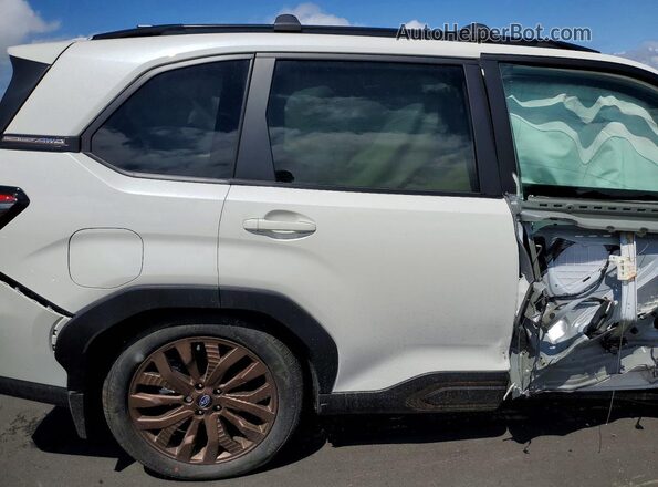 4S4SLDH67T3009406 2026 SUBARU FORESTER White უკანა სავარძლების ხედი