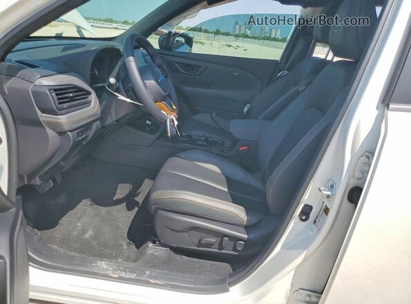 4S4SLDK63T3004969 2026 SUBARU FORESTER White Սալոնի դիմացի տեսք