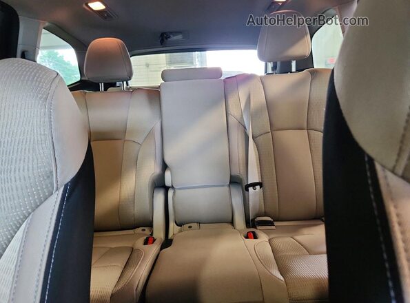 4S4WMACD3N3464047 2022 SUBARU ASCENT White უკანა სავარძლების ხედი