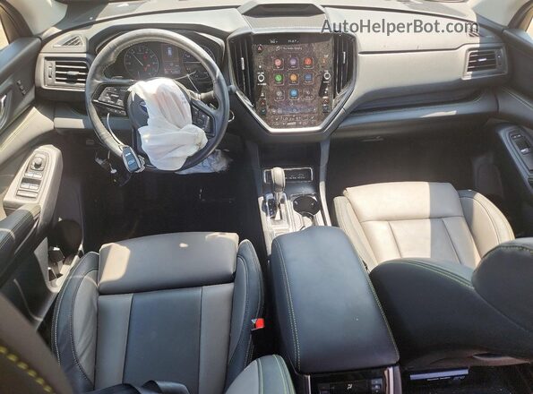 4S4WMAKD0P3422925 2023 SUBARU ASCENT Gray Dashboard view