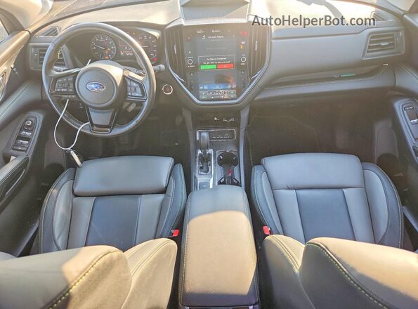 4S4WMAKDXP3438758 2023 SUBARU ASCENT Green Widok deski rozdzielczej