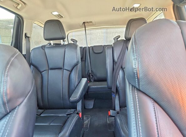 4S4WMAMD3K3482655 2019 SUBARU ASCENT Silver Вид задніх сидінь