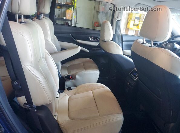 4S4WMAPD5K3416779 2019 SUBARU ASCENT Blue Rear interior view