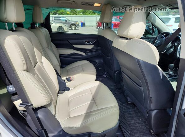 4S4WMAUDXR3431633 2024 SUBARU ASCENT White Vista interior trasera
