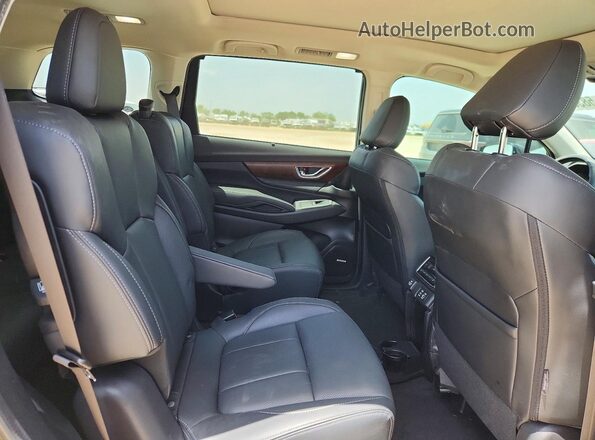 4S4WMAUDXS3442802 2025 SUBARU ASCENT Green Widok wnętrza z tyłu