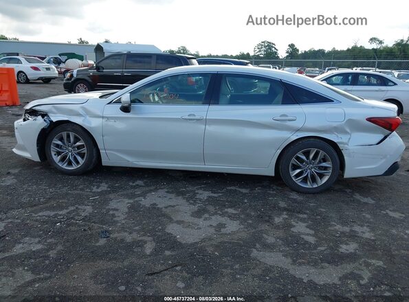 4T1A21FB2LU018506 2020 TOYOTA AVALON HYBRID White Սալոնի 360 աստիճան տեսք