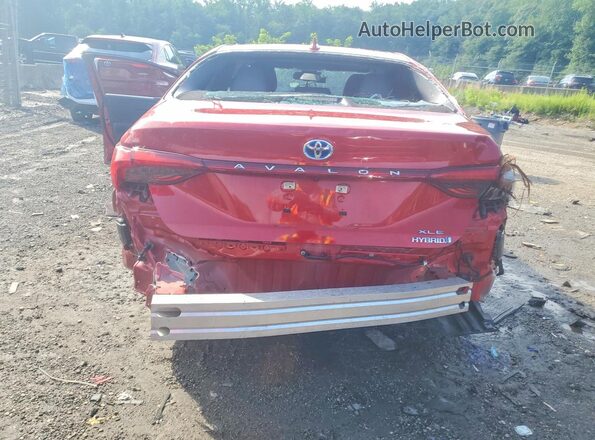 4T1AA1AB4MU005686 2021 TOYOTA AVALON Red Вид ззаду