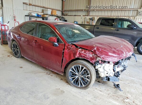 4T1B11HK0JU566358 2018 TOYOTA CAMRY Red Front right