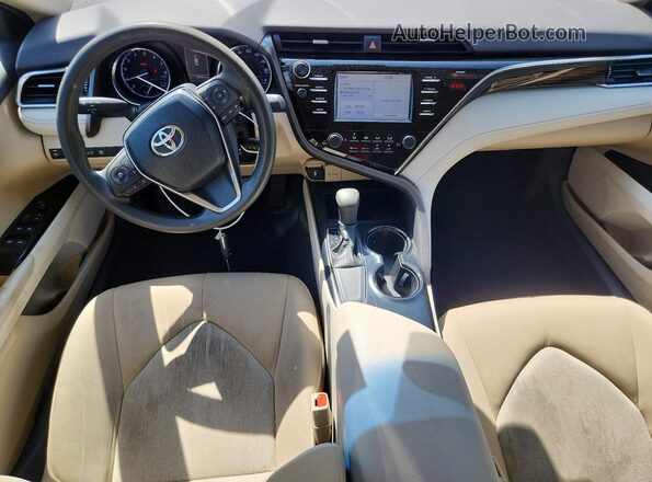 4T1B11HK3JU659066 2018 TOYOTA CAMRY Red Dashboard view