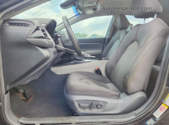 4T1B11HK4KU220976 2019 TOYOTA CAMRY Black Widok wnętrza z przodu