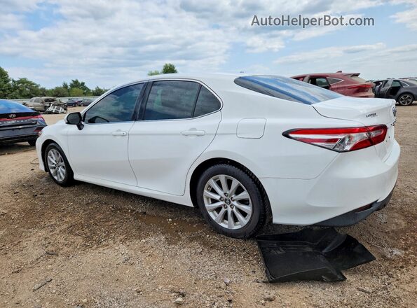 4T1B11HK5JU076384 2018 TOYOTA CAMRY White Tył lewy