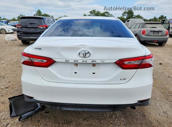 4T1B11HK5JU076384 2018 TOYOTA CAMRY White Widok z tyłu