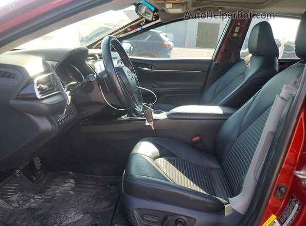 4T1B11HK5JU625999 2018 TOYOTA CAMRY Red წინა სალონის ხედი