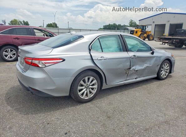 4T1B11HK5KU778416 2019 TOYOTA CAMRY Silver Հետևի աջ
