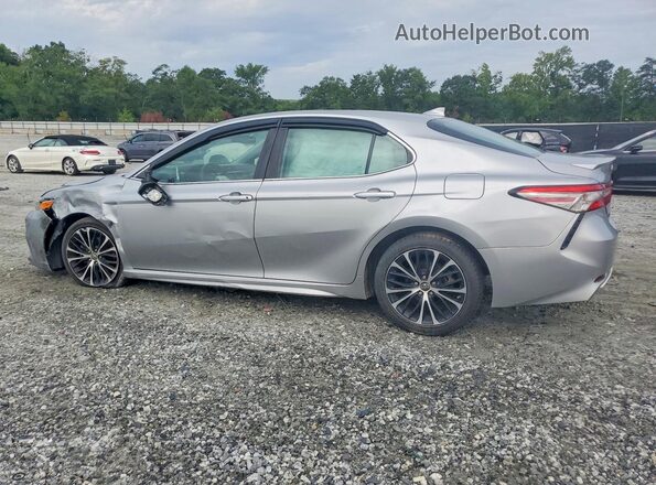 4T1B11HK5KU795667 2019 TOYOTA CAMRY Silver Tył lewy