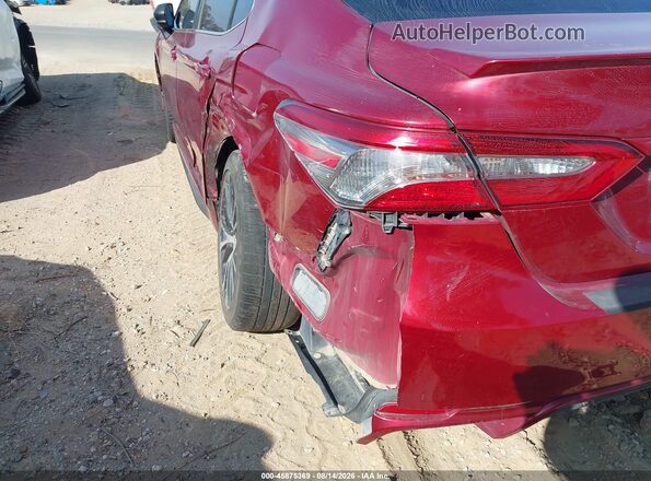 4T1B11HK6JU540539 2018 TOYOTA CAMRY Red Widok zestawu wskaźników
