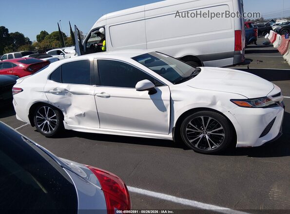 4T1B11HK6KU799470 2019 TOYOTA CAMRY White Вид задньої частини салону