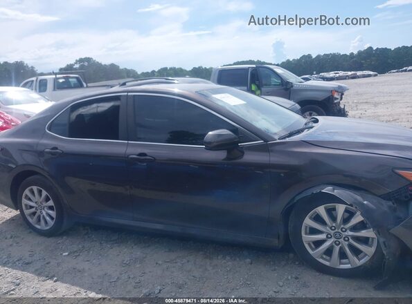 4T1B11HK7JU008085 2018 TOYOTA CAMRY Серый Вид задней части салона