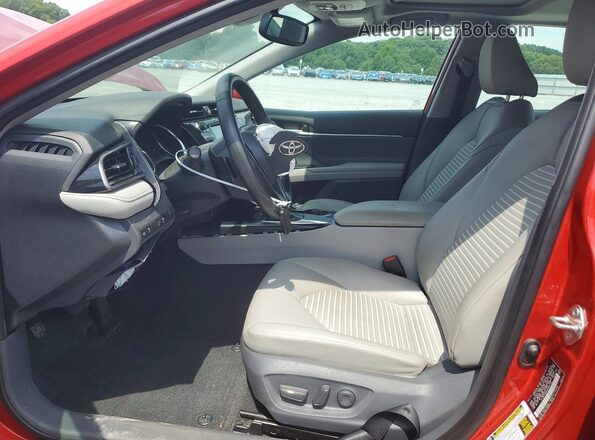 4T1B11HKXKU246725 2019 TOYOTA CAMRY Red Սալոնի դիմացի տեսք