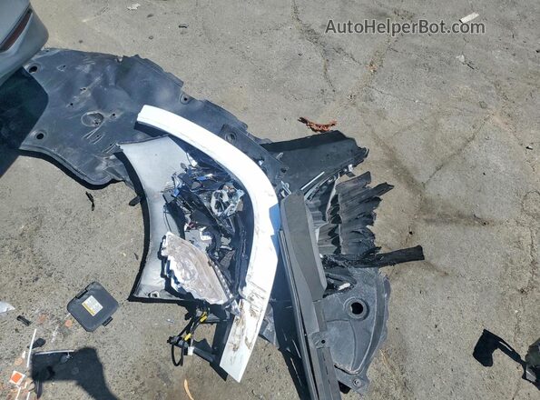 4T1B21HK7JU006222 2018 TOYOTA CAMRY Silver Engine compartment view