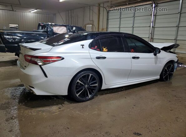4T1B61HK5KU297907 2019 TOYOTA CAMRY White Tył prawy