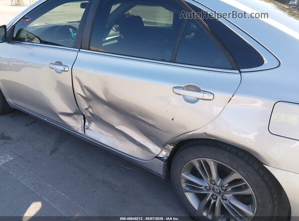 4T1BF1FK0GU138805 2016 TOYOTA CAMRY Silver Вид спереду