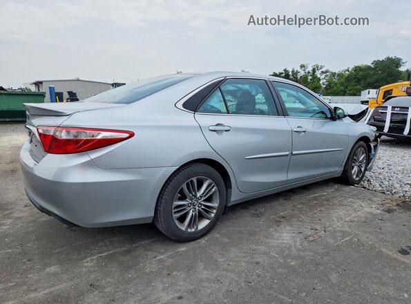 4T1BF1FK0GU252562 2016 TOYOTA CAMRY Silver Rear right