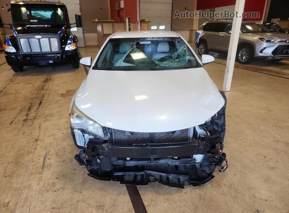 4T1BF1FK0GU261049 2016 TOYOTA CAMRY White Դիմացի տեսք